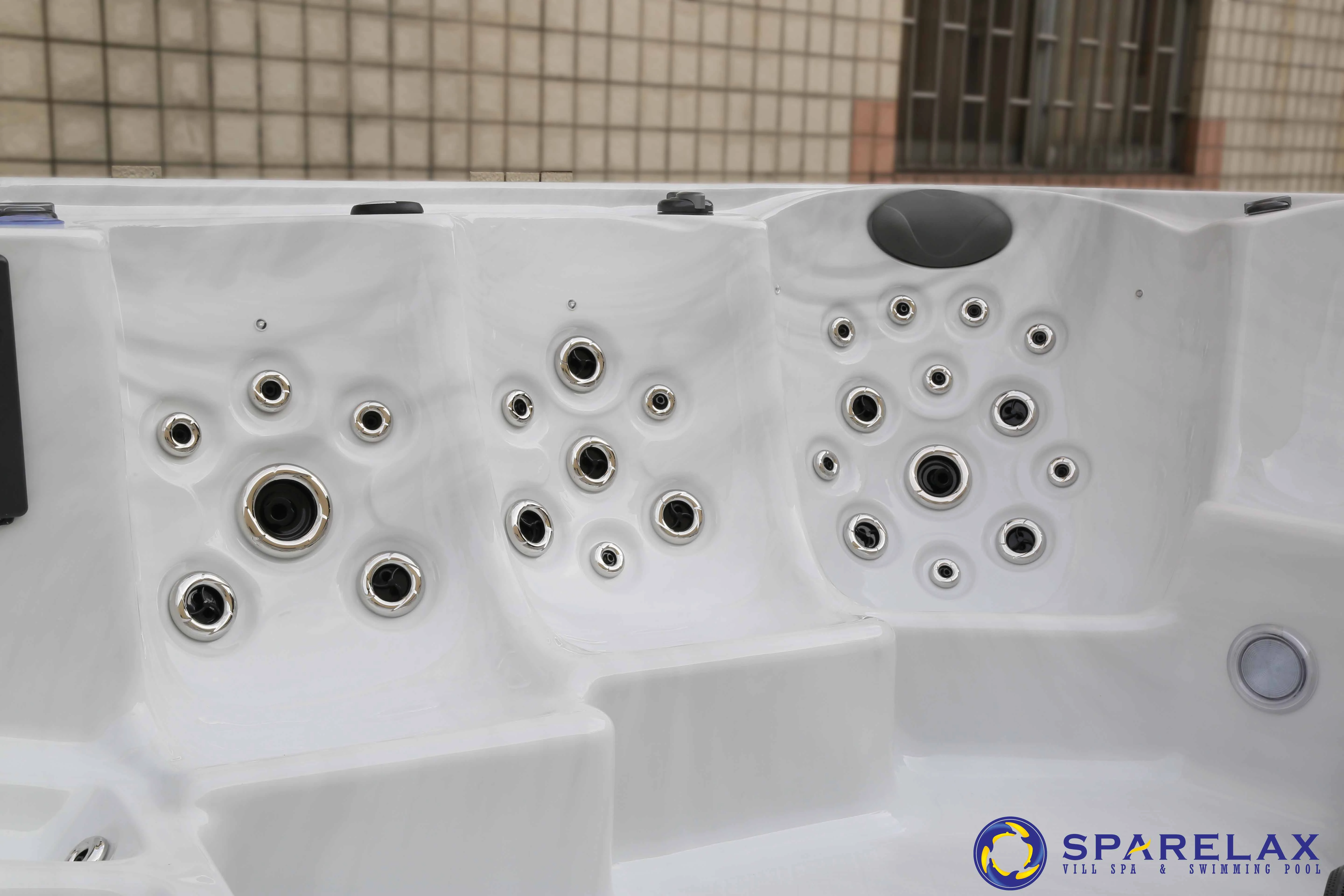 9 Adult jacuzzi details-9